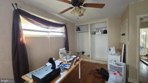 Entry Way - 5003 Barton Ave, Baltimore, MD 21206 photo 10 of 12