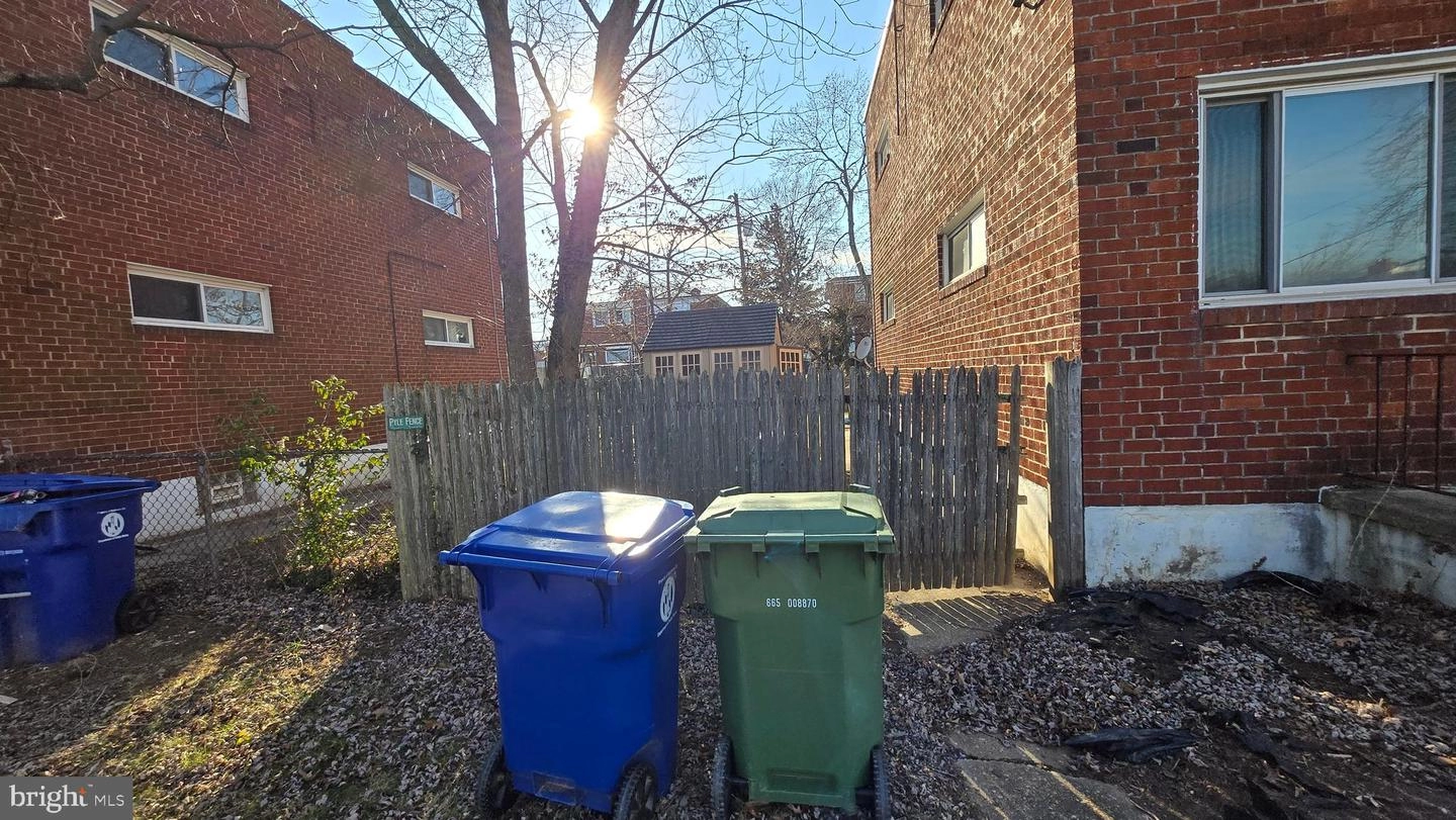 Exterior - 5003 Barton Ave, Baltimore, MD 21206 photo 1 of 3