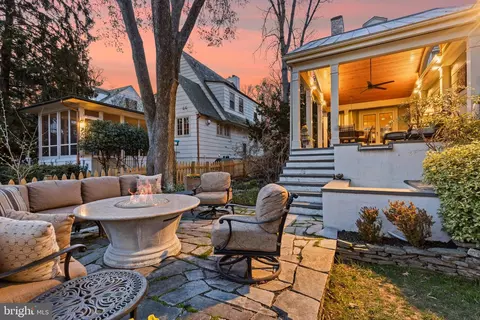 Exterior - 329 Tunbridge Rd, Baltimore, MD 21212 photo 12 of 19
