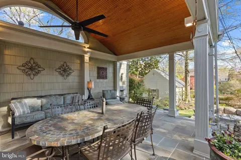 Exterior - 329 Tunbridge Rd, Baltimore, MD 21212 photo 7 of 19