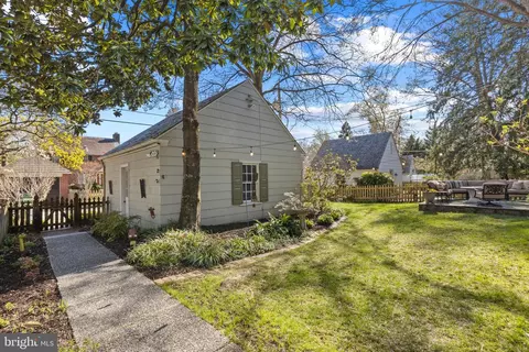 Exterior - 329 Tunbridge Rd, Baltimore, MD 21212 photo 8 of 19