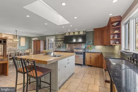 Kitchen - 329 Tunbridge Rd, Baltimore, MD 21212 photo 1 of 4
