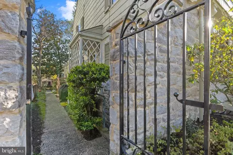 Exterior - 329 Tunbridge Rd, Baltimore, MD 21212 photo 17 of 19