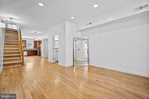 Entry Way - 641 E 36th St, Baltimore, MD 21218 photo 2 of 6