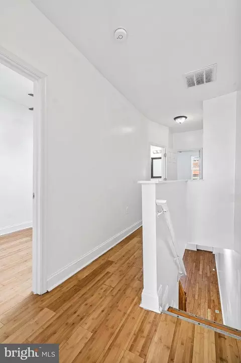Entry Way - 641 E 36th St, Baltimore, MD 21218 photo 5 of 6