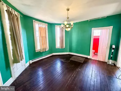 511 E 42nd St, Baltimore, MD 21218 photo 10