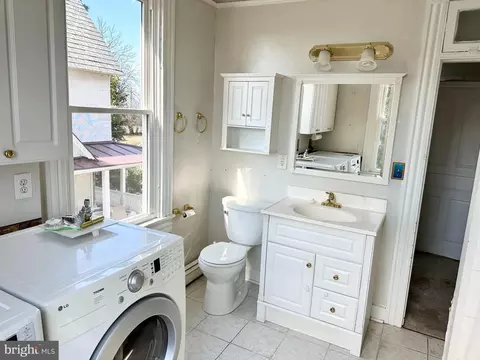 511 E 42nd St, Baltimore, MD 21218 photo 28