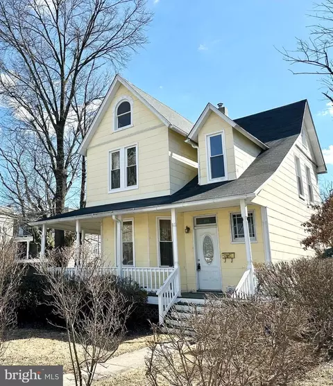 511 E 42nd St, Baltimore, MD 21218 photo 3