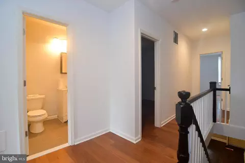 Entry Way - 1632 E 25th St, Baltimore, MD 21213 photo 3 of 6