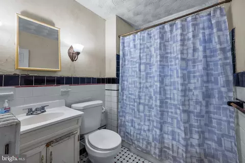 Bath - 5133 Pembridge Ave, Baltimore, MD 21215 photo 2 of 2