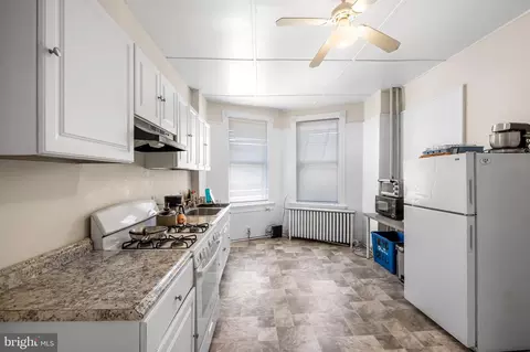 210 Laurens St, Baltimore, MD 21217 photo 17