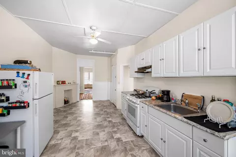 210 Laurens St, Baltimore, MD 21217 photo 18