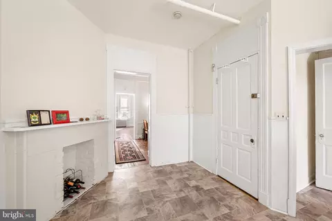 210 Laurens St, Baltimore, MD 21217 photo 15
