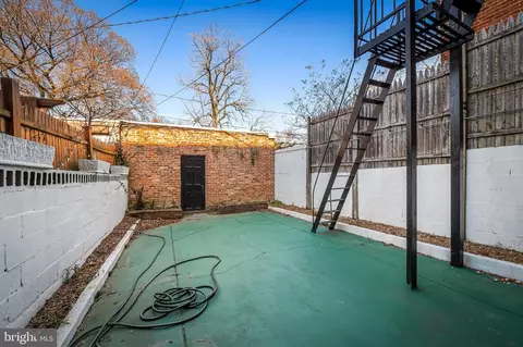 210 Laurens St, Baltimore, MD 21217 photo 35