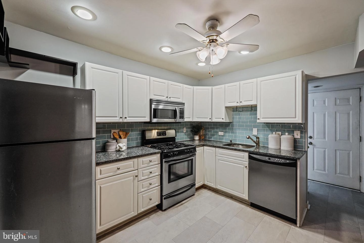 Kitchen - 1413 Jackson St, Baltimore, MD 21230 photo 1 of 2