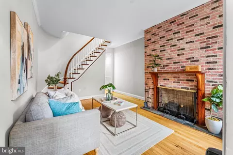 Living - 1261 Riverside Ave, Baltimore, MD 21230 photo 2 of 3