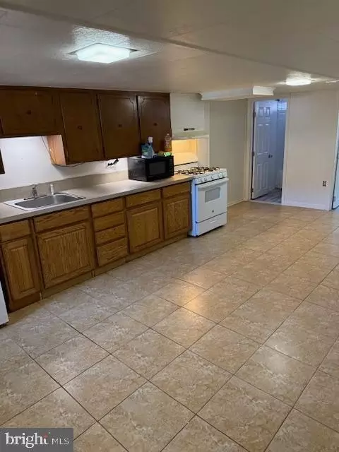 425 Gusryan St, Baltimore, MD 21224 photo 5
