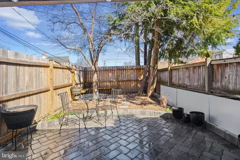 Exterior - 620 W 34th St W, Baltimore, MD 21211 photo 6 of 10