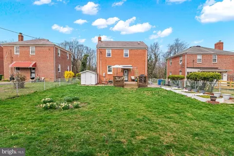 Exterior - 4823 Herring Run Dr, Baltimore, MD 21214 photo 4 of 4