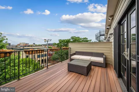 Exterior - 715 S Regester St, Baltimore, MD 21231 photo 7 of 12