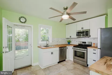 5501 Catalpha Rd, Baltimore, MD 21214 photo 9