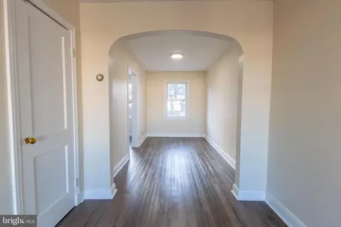 Entry Way - 3607 Dudley Ave, Baltimore, MD 21213 photo 2 of 3