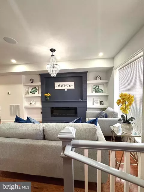1727 Washington St N, Baltimore, MD 21213