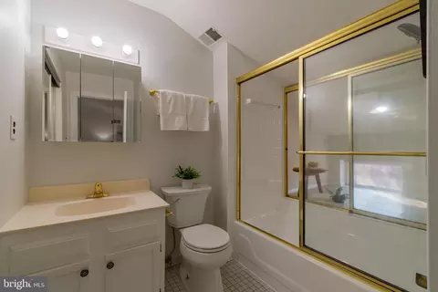 205 Scott St, Baltimore, MD 21230 photo 42