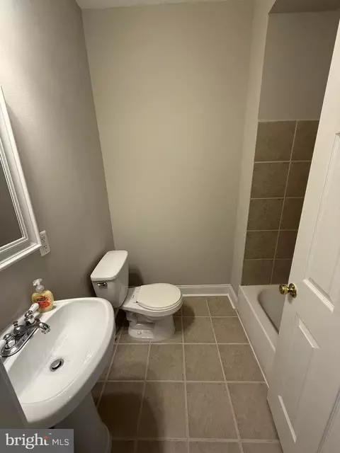 Bath - 145 Collins Ave, Baltimore, MD 21229 photo 1 of 4