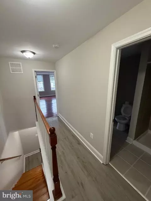 Entry Way - 145 Collins Ave, Baltimore, MD 21229 photo 10 of 17