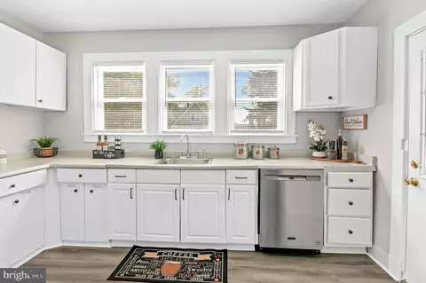 930 Bridgeview Rd, Brooklyn, MD 21225 photo 9