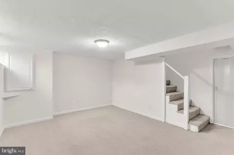 555 Lucia Ave, Baltimore, MD 21229 photo 14