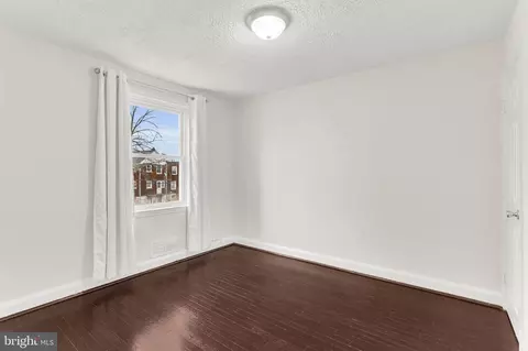 555 Lucia Ave, Baltimore, MD 21229 photo 11