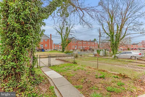 555 Lucia Ave, Baltimore, MD 21229 photo 17