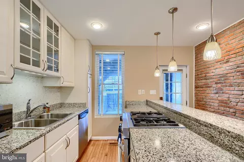 Kitchen - 128 E Ostend St, Baltimore, MD 21230 photo 2 of 6