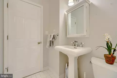 Bath - 128 E Ostend St, Baltimore, MD 21230 photo 3 of 4