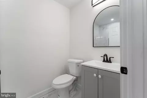 Bath - 509 Mccabe Ave, Baltimore, MD 21212 photo 1 of 1