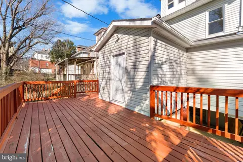 Exterior - 509 Mccabe Ave, Baltimore, MD 21212 photo 7 of 9