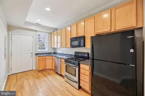 Kitchen - 524 Scott St, Baltimore, MD 21230 photo 1 of 2
