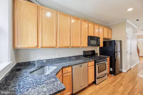 Kitchen - 524 Scott St, Baltimore, MD 21230 photo 2 of 2