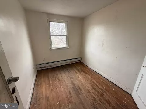 Other - 608 E Jeffrey St, Baltimore, MD 21225 photo 2 of 5