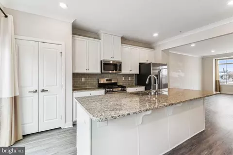 1805 E Chase St, Baltimore, MD 21213 photo 7