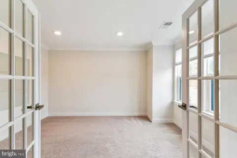 1805 E Chase St, Baltimore, MD 21213 photo 5