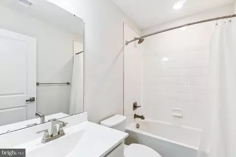 1805 E Chase St, Baltimore, MD 21213 photo 27