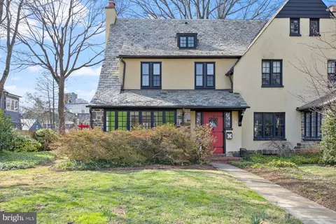 402 Woodlawn Rd, Baltimore, MD 21210