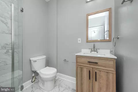 Bath - 2215 E Preston St, Baltimore, MD 21213 photo 3 of 4