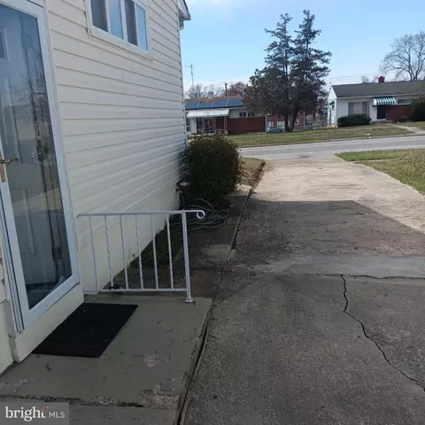 6217 Mcclean Blvd, Baltimore, MD 21214 photo 5