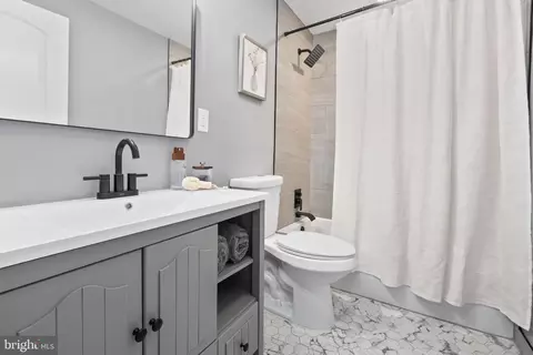 2137 Koko Ln, Baltimore, MD 21216 photo 17