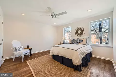 Bedroom - 804 S Bond St, Baltimore, MD 21231 photo 1 of 3