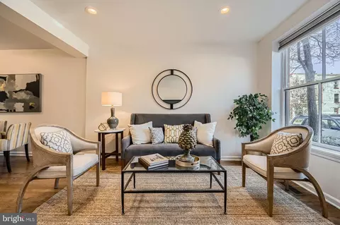 804 S Bond St, Baltimore, MD 21231